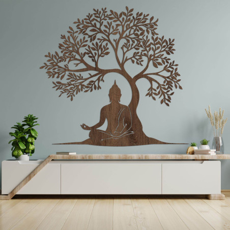 Lebensbaum aus Holz mit der friedvollen Silhouette eines Buddhas