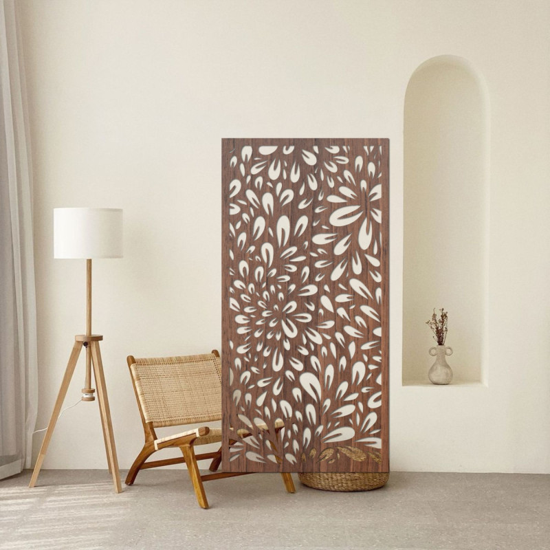 Ein Gemälde mit Blättermotiv bringt die Symbolik von Wachstum und natürlichem Gleichgewicht in Ihr Zuhause.