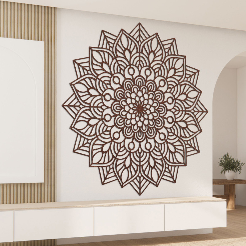 Hölzernes Mandala an der Wand Blume des Lebens