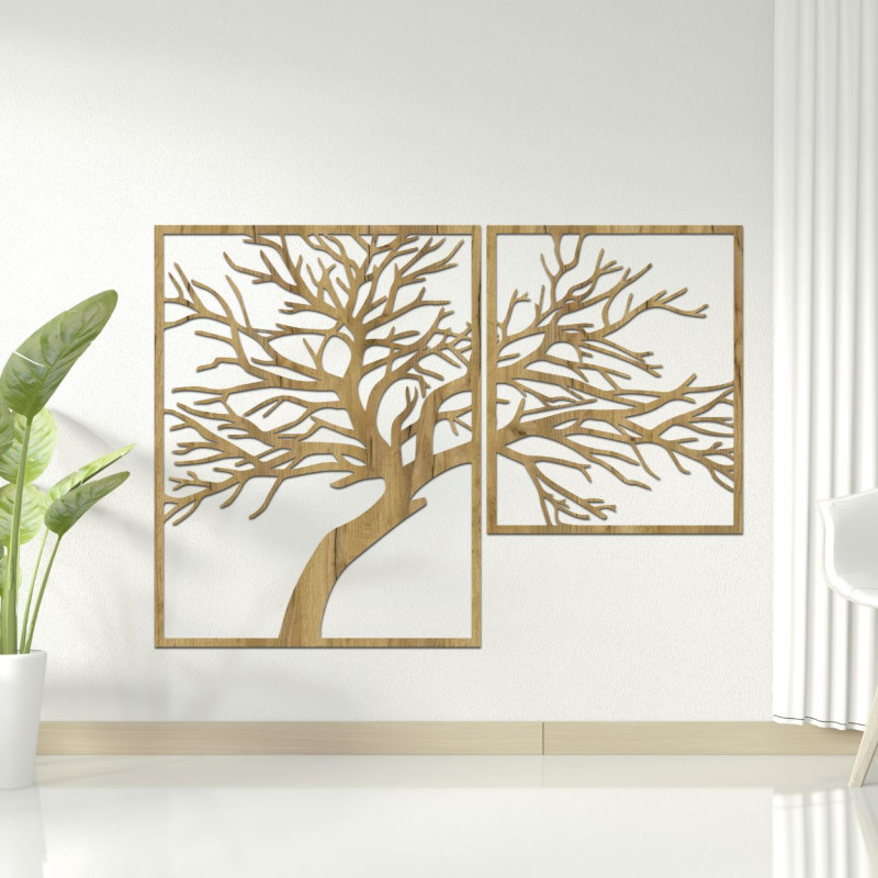 Holzbild eines Baumes mit geschnitzten Ästen