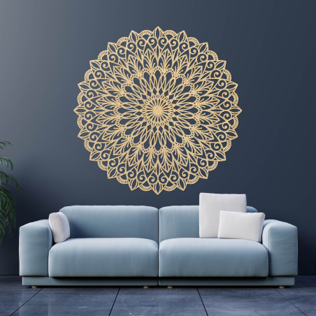 Entdecken Sie die Schönheit eines Holzmandalas, das Frieden und Harmonie in Ihr Zuhause bringen wird.