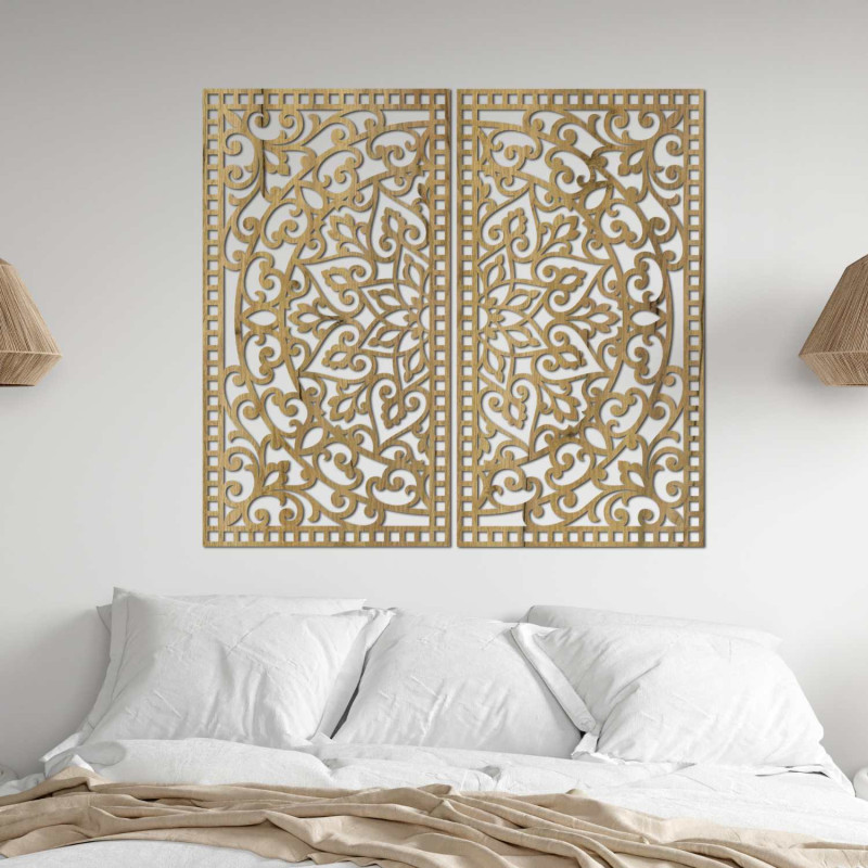 Luxuriöses 3D-Diptychon mit geschnitztem Mandala-Muster über einer Designerkommode in der Wohnung