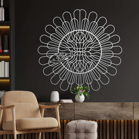 Designer-Holzsilhouette eines Mandalas mit maritimem Motiv an der Wand