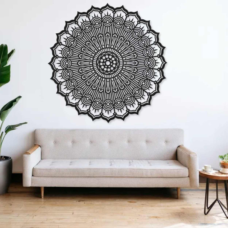 Rundes Mandala-Gemälde aus Holz, lasergeschnitten. Präzise geometrische Wanddekoration, braun.