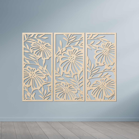 Dreiteiliges Holzblumenbild – elegante Wanddekoration für ein modernes Interieur.