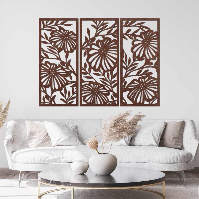 Dreiteiliges Holzblumenbild – elegante Wanddekoration für ein modernes Interieur.