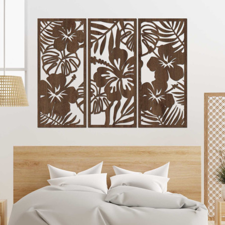 Wanddekoration aus Holz: Exotische Blumen und Blätter