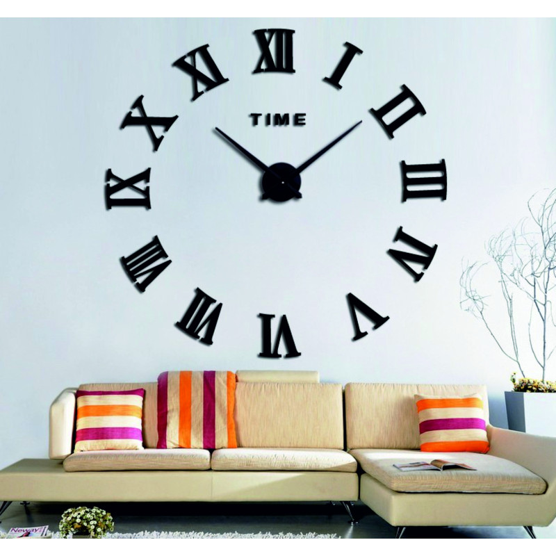 Wanduhr mit aufgeklebten römischen Ziffern - OLIVA