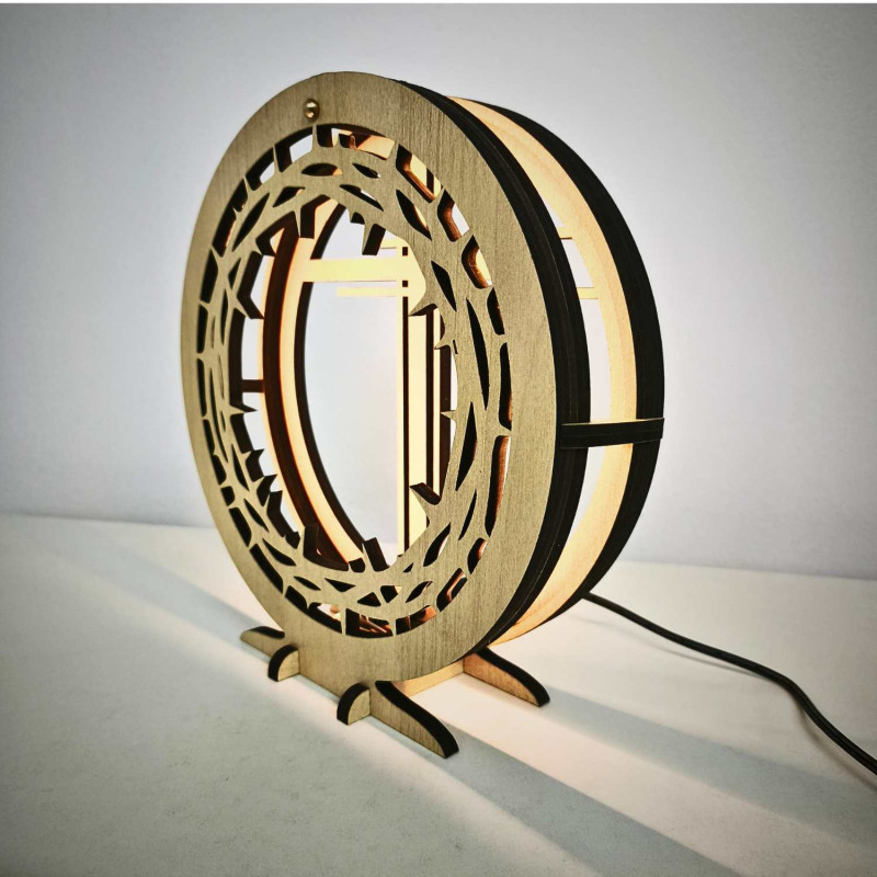 Das LED-Kreuz mit Dornenkrone wird Frieden und Harmonie in Ihrem Zuhause schaffen.