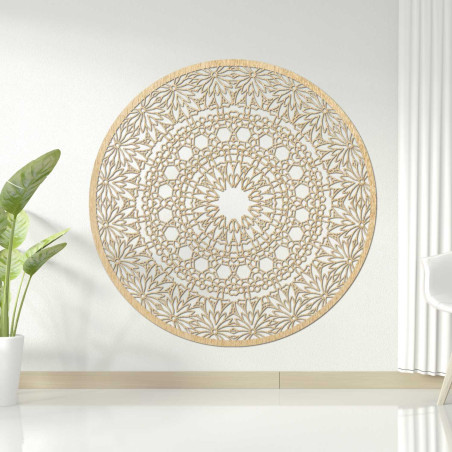 Designer-Mandala an der Wand mit einem präzisen geometrischen Muster