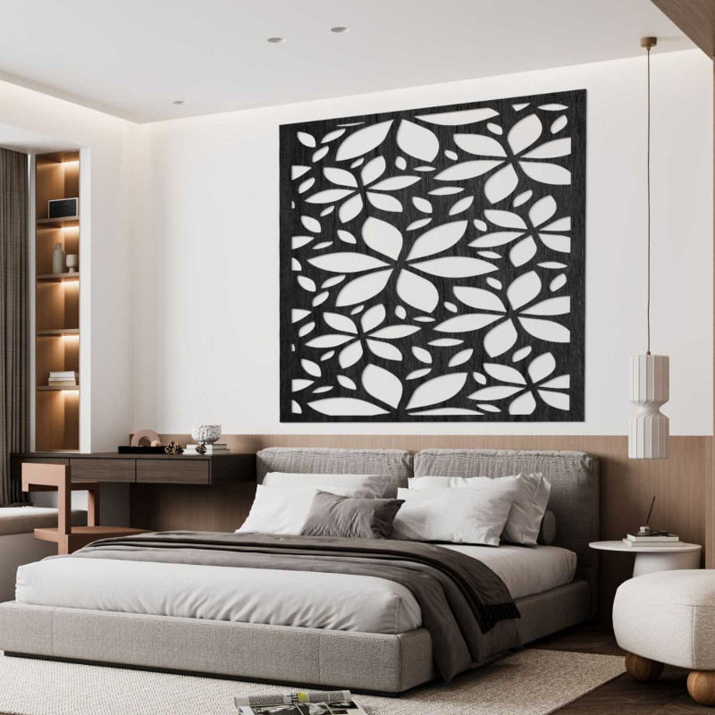 Wanddekoration aus Holz mit einem abstrakten Motiv aus Blumen und Blättern