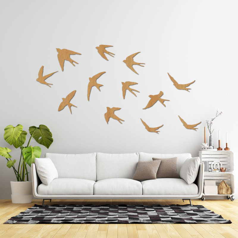 Schaffen Sie mit einer Dekoration aus fliegenden Schwalben ein Zuhause voller Frieden und Eleganz.