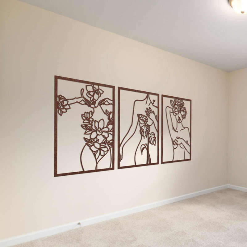 Elegantes dreiteiliges Gemälde einer Frau mit floralen Elementen an der Wand