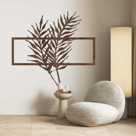 Elegante Wanddekoration mit tropischen Palmenblättern
