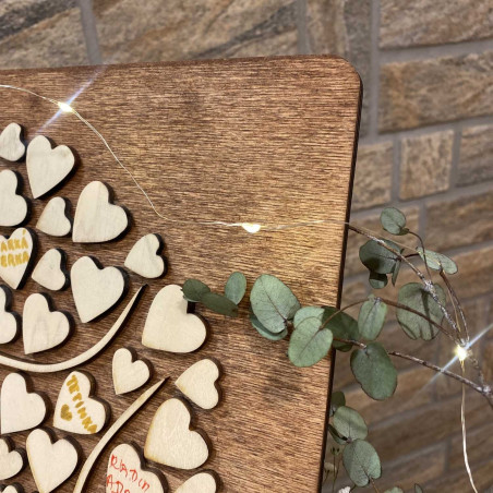 Baumdekoration aus Holz für Hochzeitsgäste – personalisiertes Geschenk für Frischvermählte