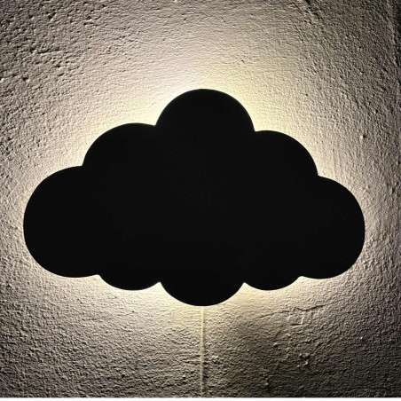 Die LED-Kinderlampe in Wolkenform sorgt für angenehmes Nachtlicht und eine friedliche Atmosphäre.