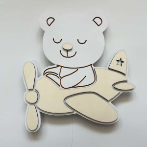 Die LED-Kinderlampe Teddybär im Flugzeug vereint sichere Beleuchtung, hochwertige Verarbeitung und stilvolles Design. 2