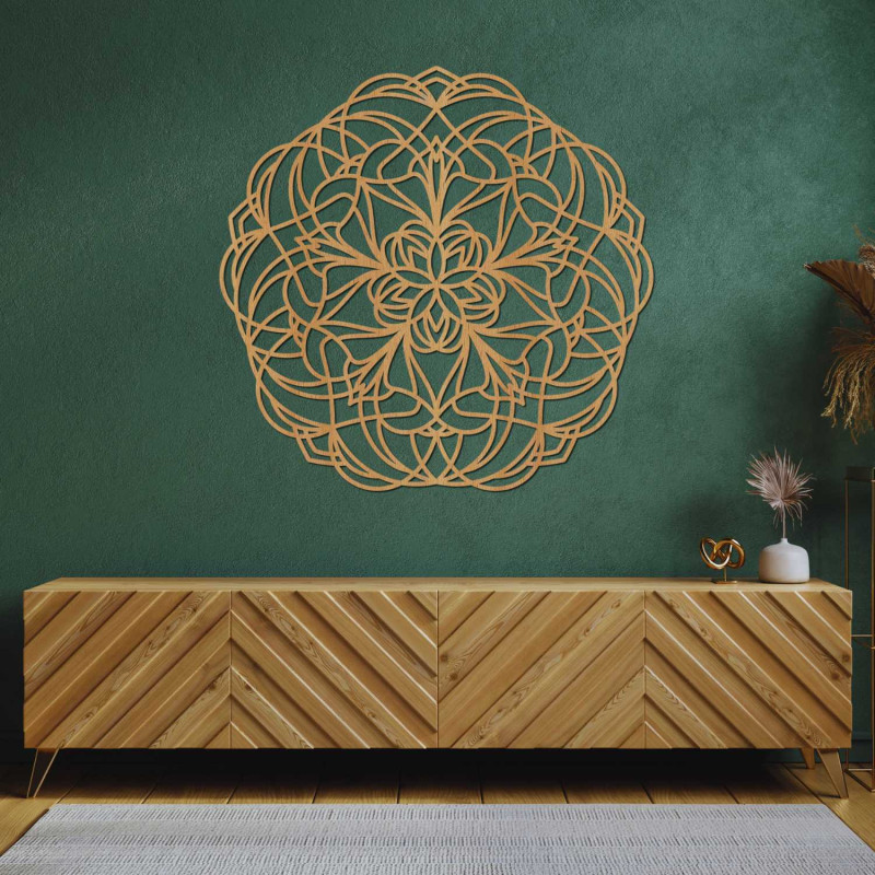 Elegante Holzmandala als stilvolle Wanddekoration