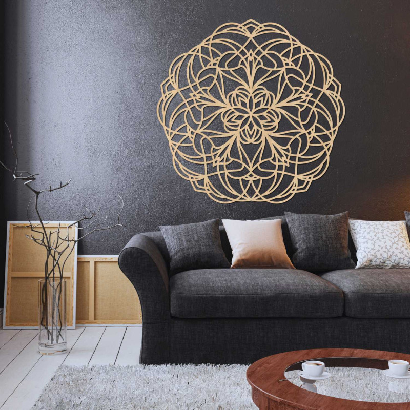 Elegante Holzmandala als stilvolle Wanddekoration