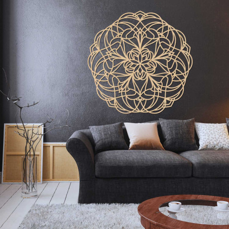 Elegante Holzmandala als stilvolle Wanddekoration