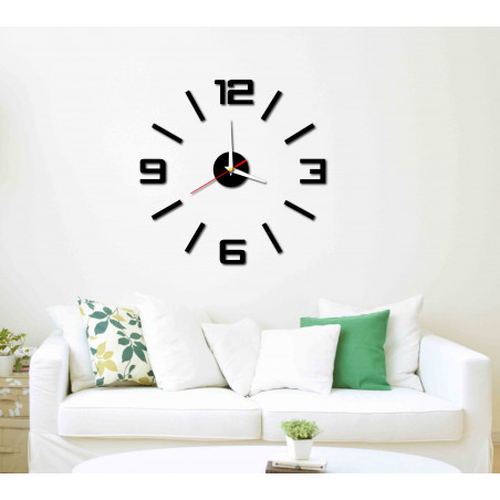 Moderne Wanduhr aus Kunststoff. Eigenproduktion, X-momo
