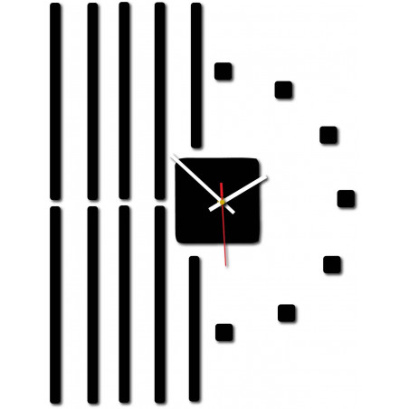 Moderne Wanduhr aus Kunststoff. Eigene Produktion, X-momo