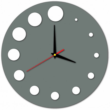 Moderne Wanduhr aus Kunststoff. Eigenproduktion, X-momo