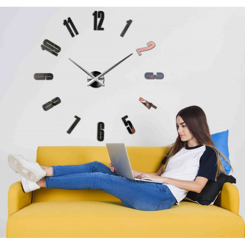 Wanduhr zum Aufkleben, Luxusuhr auf Stent, Uhr aus Kunststoff