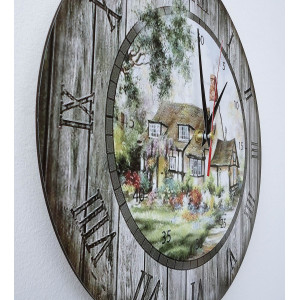 Moderne Wanduhr, Wanduhr aus Holz, Sperrholz 2