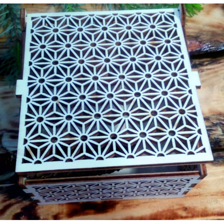 Holz- und Kunststoffdekorationen, Weihnachtsschmuck, Vintage-Accessoires aus Holz