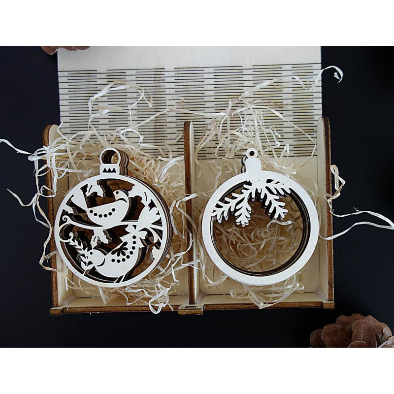 Holz- und Kunststoffdekorationen, Weihnachtsschmuck, Vintage-Accessoires aus Holz