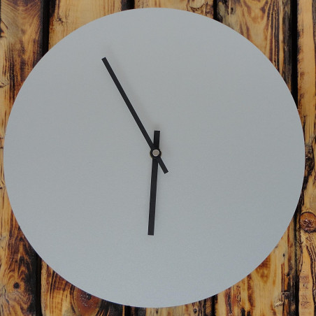 Wanduhr aus farbigem HDF, olivgrün