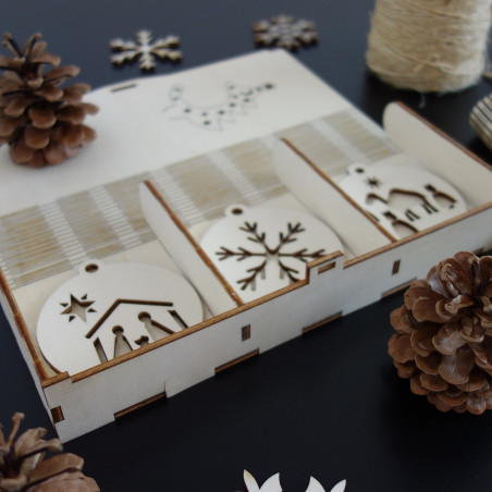 Satz von Weihnachtsdekorationen, die 1 Satz-18 Stücke gefallen werden