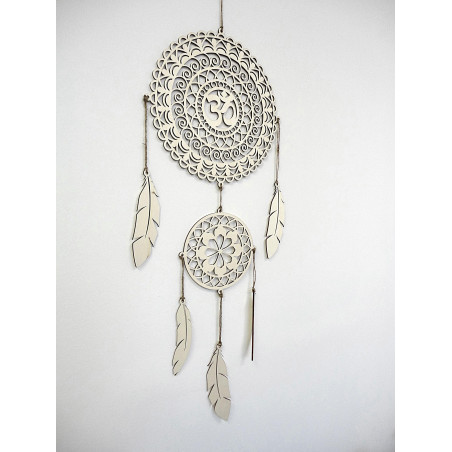 Traumfänger aus Holz mit OM-Mandala, handgefertigt, natürliche Dekoration, geeignet als Geschenk.