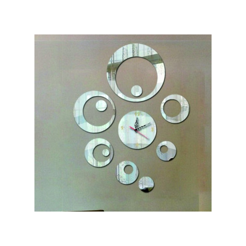 Wanduhr zum SWITCH Wohnzimmer