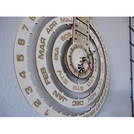 Wandkalender aus Holz, lasergraviert