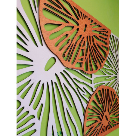 Elegante Wanddekoration aus Holz mit floralem Muster - GENIUS